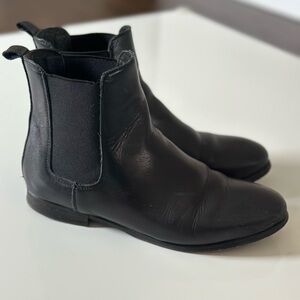 COX black leather Chelsea boots size 39/ US 8